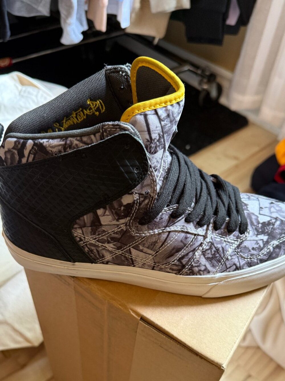 Men's Skate Shoes